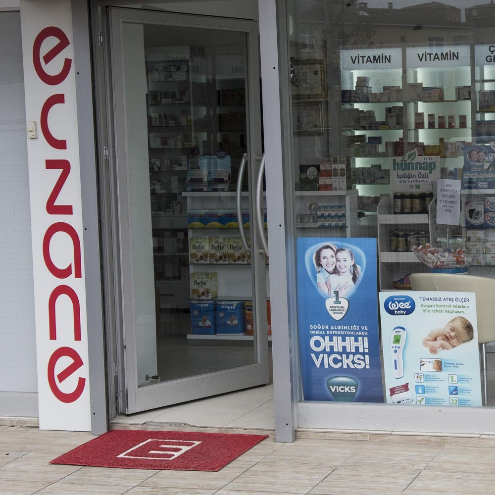 Eczane Logolu Kapı Önü Kıvırcık Paspas - Görsel 2
